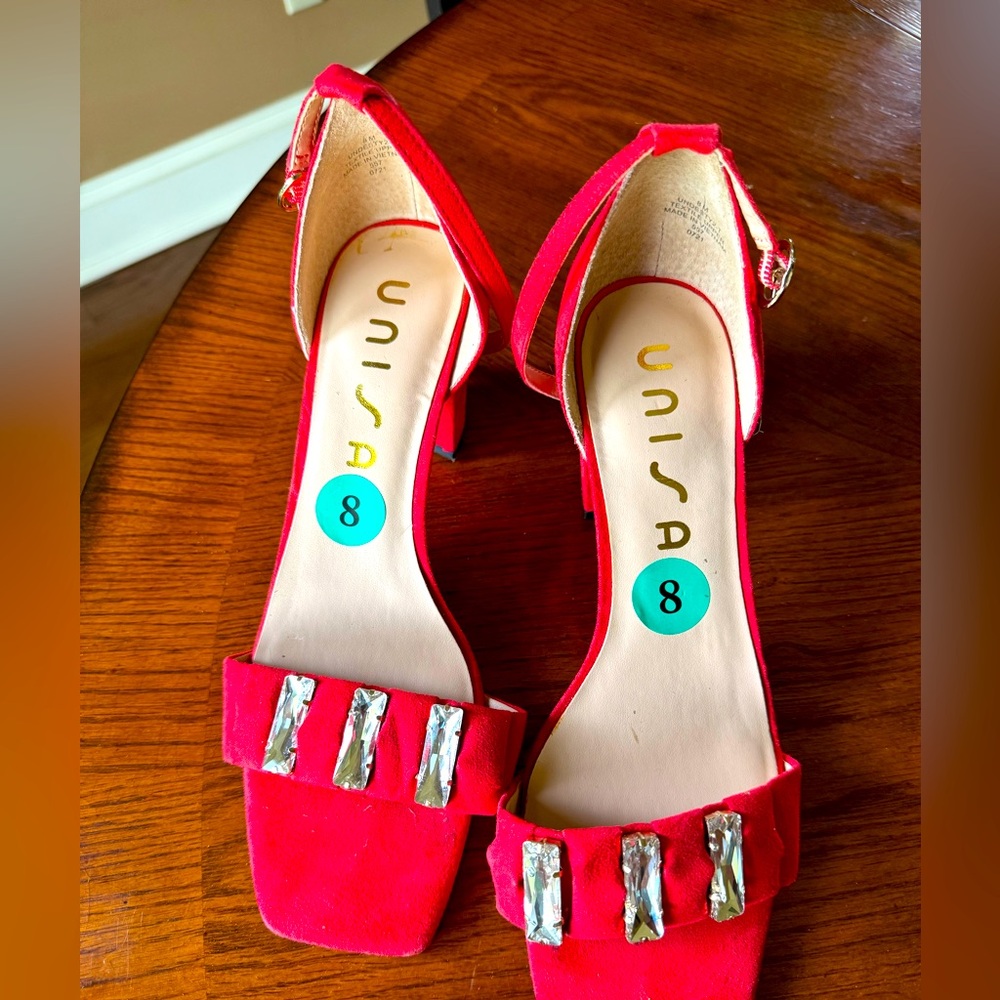 Unisa Women's Red Suede Heels 8.5 NWOB